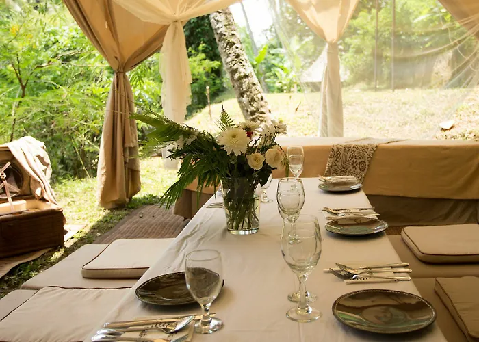 Resort The Beige